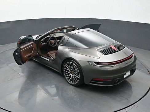 Certified 2024 Porsche 911 Targa 4S AWD/4WD image 24