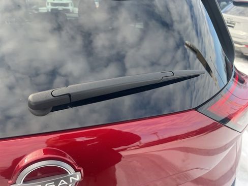 Certified 2023 Nissan Rogue S image 33