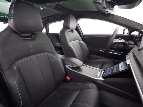 Used 2024 Lucid Air Grand Touring image 23