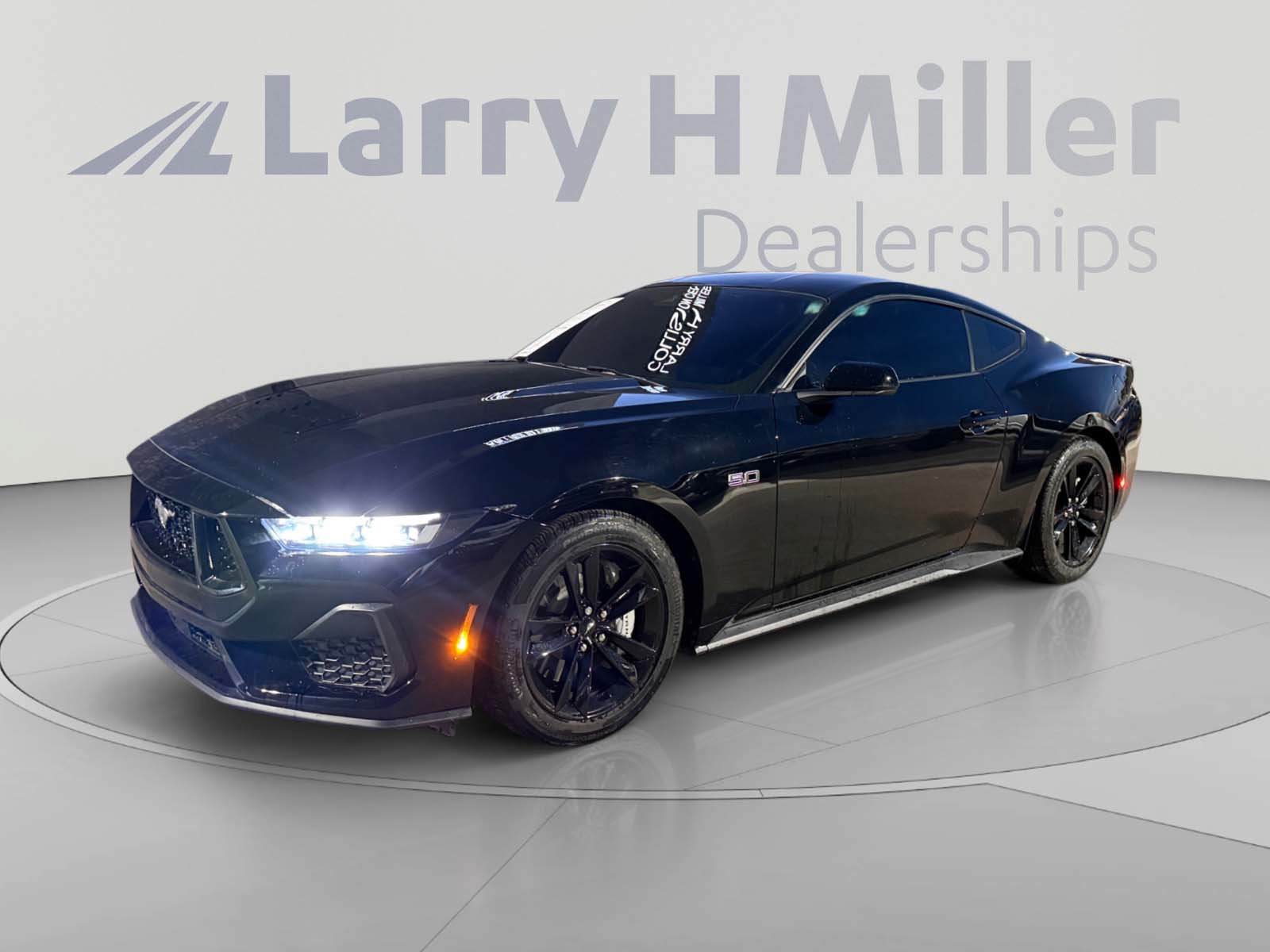 Used 2025 Ford Mustang GT RWD image 1