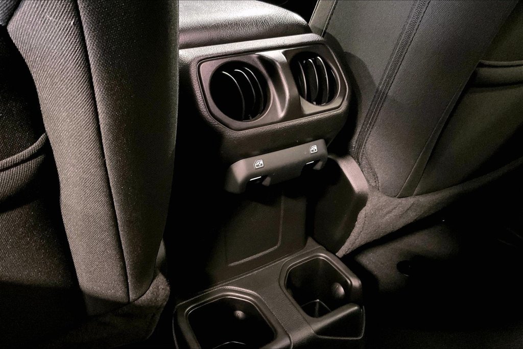 Used 2022 Jeep Wrangler Unlimited Sport AWD/4WD image 11