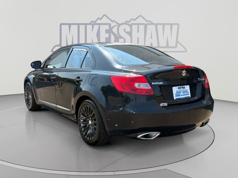Used 2010 Suzuki Kizashi GTS FWD image 3