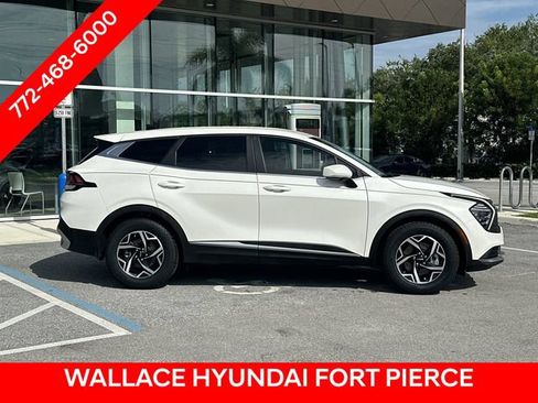 Used 2024 Kia Sportage LX FWD image 5