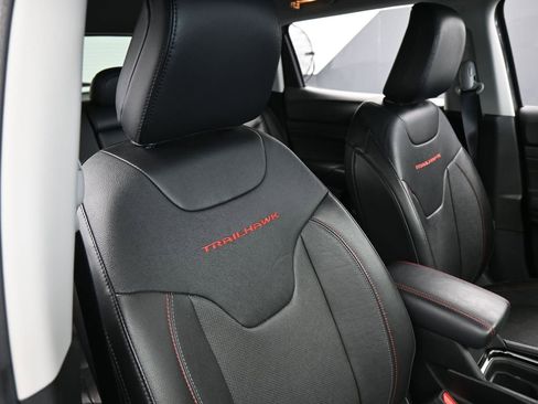 Used 2022 Jeep Compass Trailhawk w/ Trailhawk Elite Group image 38