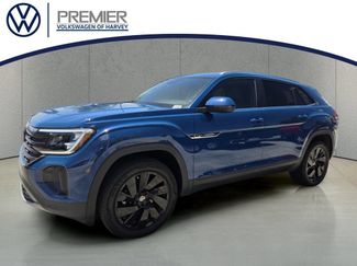 Used 2026 Volkswagen Atlas Cross Sport SE w/ Black Wheel Package FWD video 1