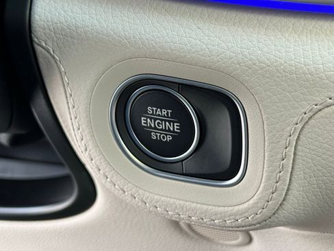 New 2026 Mercedes-Benz GLE 450e 4MATIC image 27