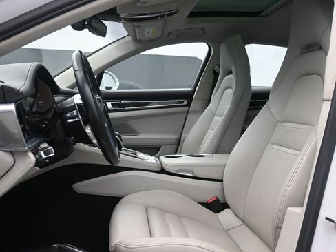 Used 2017 Porsche Panamera 4S w/ Premium Package Plus image 10