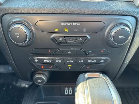 Used 2019 Ford Ranger XLT w/ Equipment Group 302A Luxury image 16