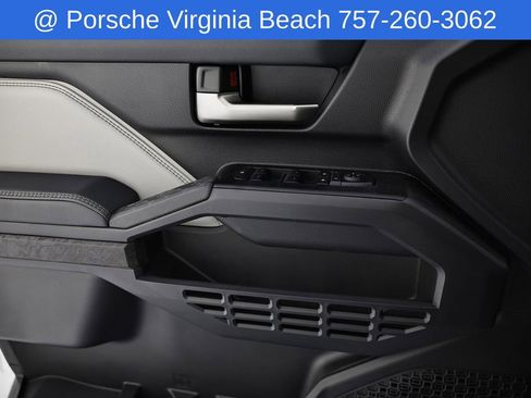 Used 2025 Toyota Tacoma Limited AWD/4WD image 17