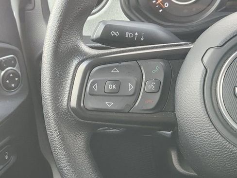 Used 2025 Jeep Gladiator Nighthawk image 27