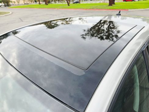 Used 2018 Volkswagen Golf SE image 10