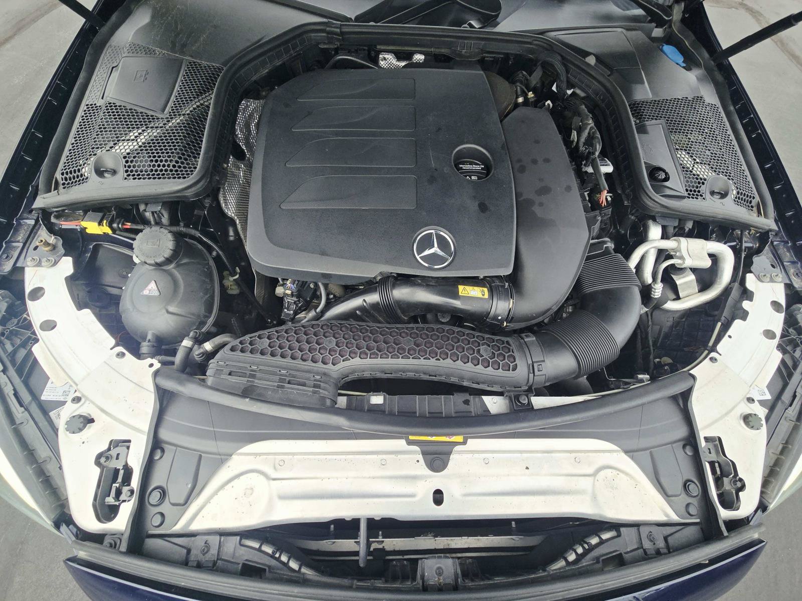 Used 2019 Mercedes-Benz C 300 4MATIC Sedan image 17