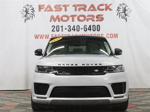 Used 2019 Land Rover Range Rover Sport HSE Dynamic image 2