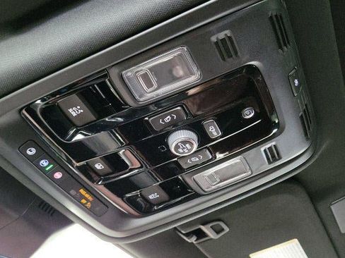 Certified 2025 Cadillac Escalade Premium Luxury RWD image 29