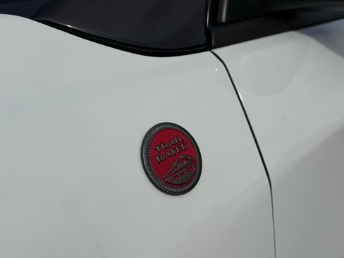 Used 2023 Jeep Compass Trailhawk w/ Trailhawk Convenience Group image 13