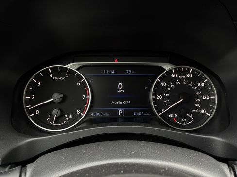 Used 2025 Nissan Altima 2.5 SV FWD image 33