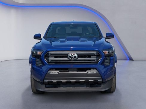 Used 2025 Toyota Tacoma SR5 RWD image 3