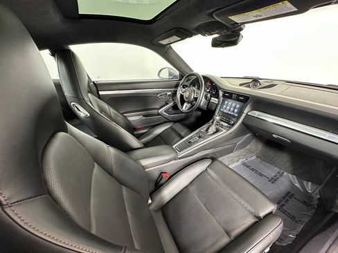 Certified 2019 Porsche 911 Turbo AWD/4WD image 39