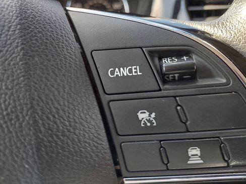 Used 2018 Mitsubishi Outlander SEL AWD/4WD image 15