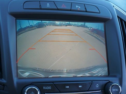 Used 2016 Buick Regal Premium image 16