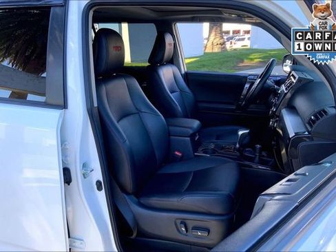 Used 2020 Toyota 4Runner SR5 image 7