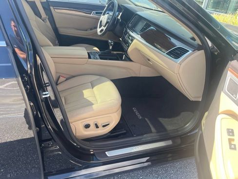 Used 2018 Genesis G80 3.8 w/ Option Group 02 RWD image 5