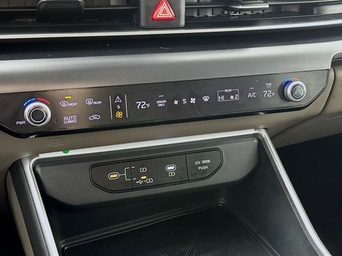 New 2026 Kia Carnival LXS image 17