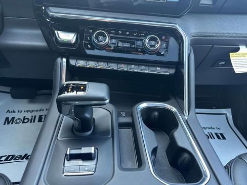 Used 2024 GMC Sierra 1500 Denali w/ Denali Reserve Package AWD/4WD image 54