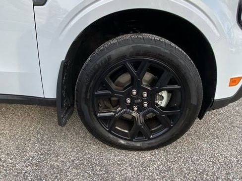 Used 2025 Ford Maverick Lariat w/ Black Appearance Package image 12