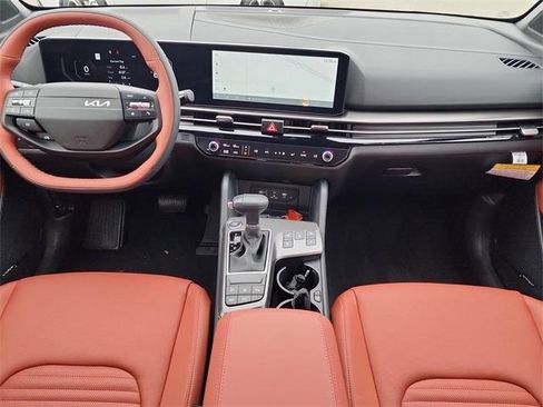 New 2026 Kia Sportage SX image 18