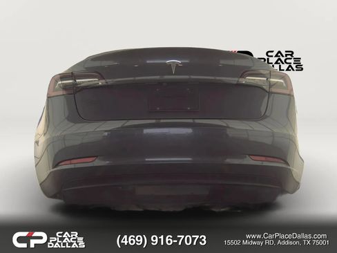 Used 2022 Tesla Model 3 Standard Range image 5