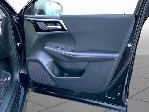 Used 2023 Mitsubishi Outlander ES FWD image 42