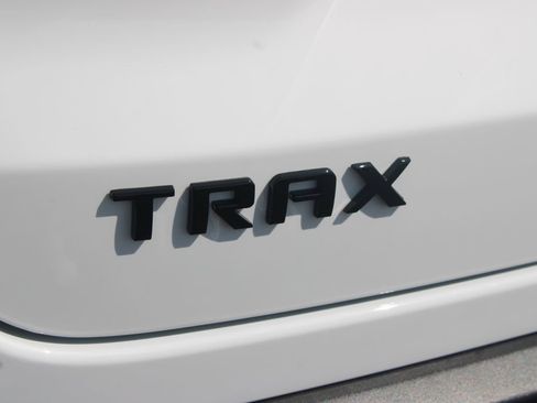 New 2026 Chevrolet Trax LT w/ Driver Confidence Package FWD image 14