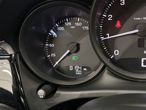 Certified 2025 Porsche Macan image 54