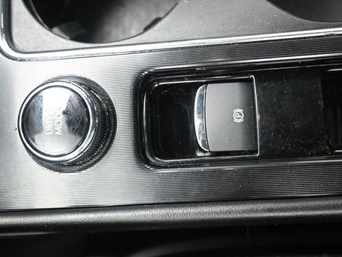 Used 2022 Lincoln Corsair AWD w/ Premium Package image 14