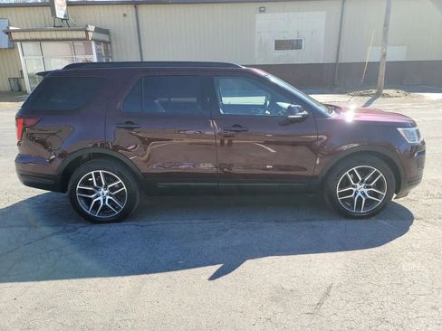 Used 2018 Ford Explorer Sport w/ Equipment Group 401A image 4