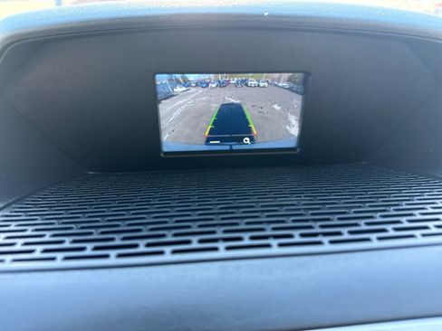 Used 2019 Ford Transit 150 XLT image 20