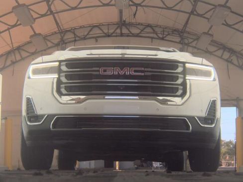 Used 2022 GMC Acadia SLT w/ Technology Package image 3