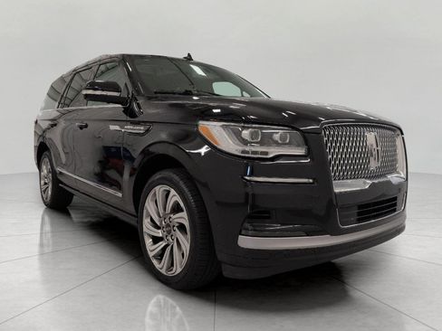 Used 2023 Lincoln Navigator Reserve AWD/4WD image 1