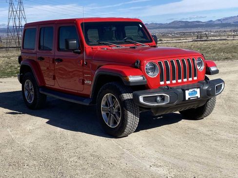 Certified 2019 Jeep Wrangler Unlimited Sahara AWD/4WD image 11
