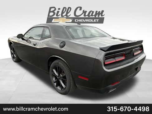 Used 2023 Dodge Challenger SXT w/ Blacktop Package image 10