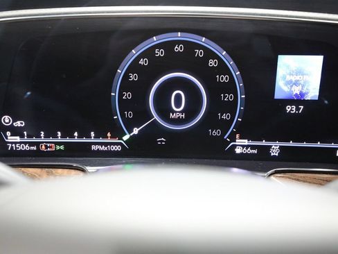 Used 2022 Cadillac Escalade Sport Platinum w/ LPO, ONYX Package AWD/4WD image 4