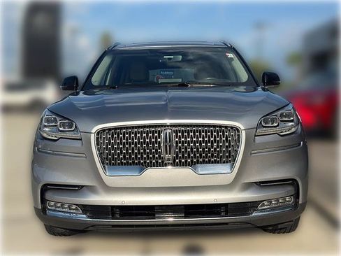 Used 2023 Lincoln Aviator Reserve w/ Equipment Group 201A RWD image 2