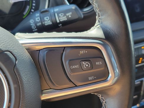 Used 2022 Jeep Wrangler Unlimited Sahara w/ Cold Weather Group image 12