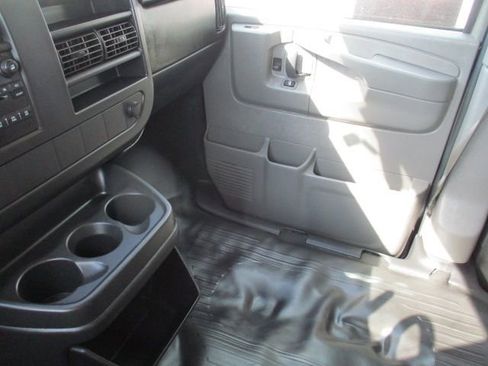 Used 2014 Chevrolet Express 3500 LS RWD image 23