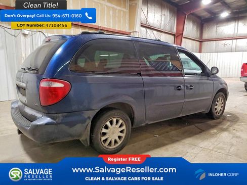 Used 2003 Chrysler Town & Country LX image 4