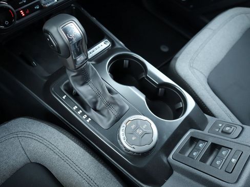 New 2025 Ford Bronco Big Bend image 9