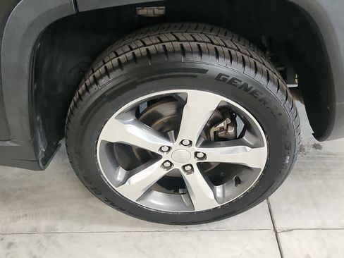 Used 2021 Jeep Grand Cherokee L Limited image 18