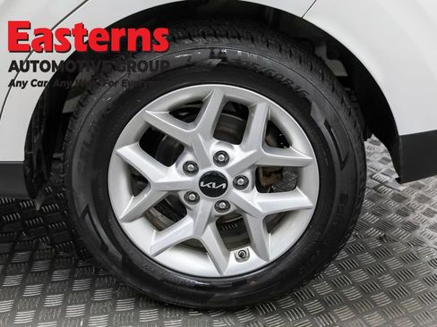 Used 2024 Kia Soul LX w/ Option Group 015 image 30