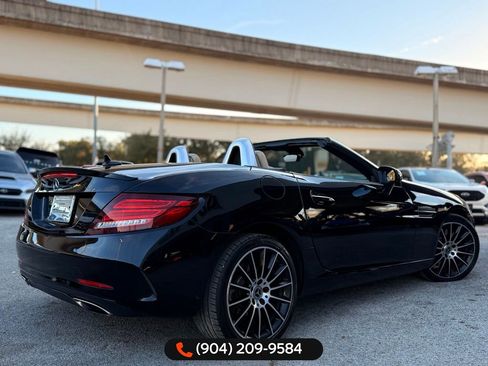 Used 2018 Mercedes-Benz SLC 300 image 7